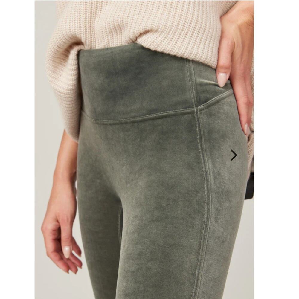 Spanx Velvet Leggings Women’s Small Green Olive NWT $98